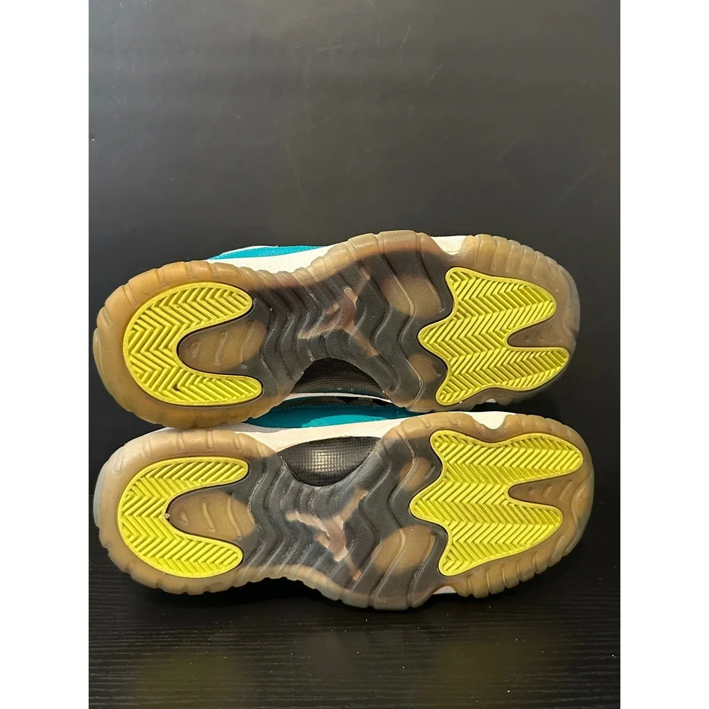 Jordan 11 Retro Low Aqua Safari White‎ Turbo Green Volt 580521-143 Mens 6.5Y